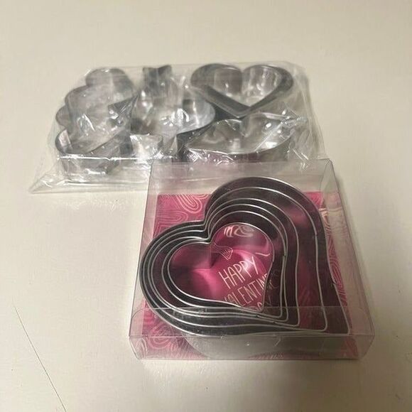 Valentine's Day Heart Cookie Cutter Set - 11 pcs - Picture 4 of 10